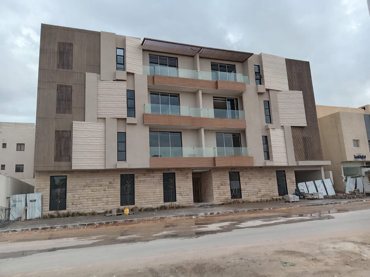 اكتان 13 - صورة 1